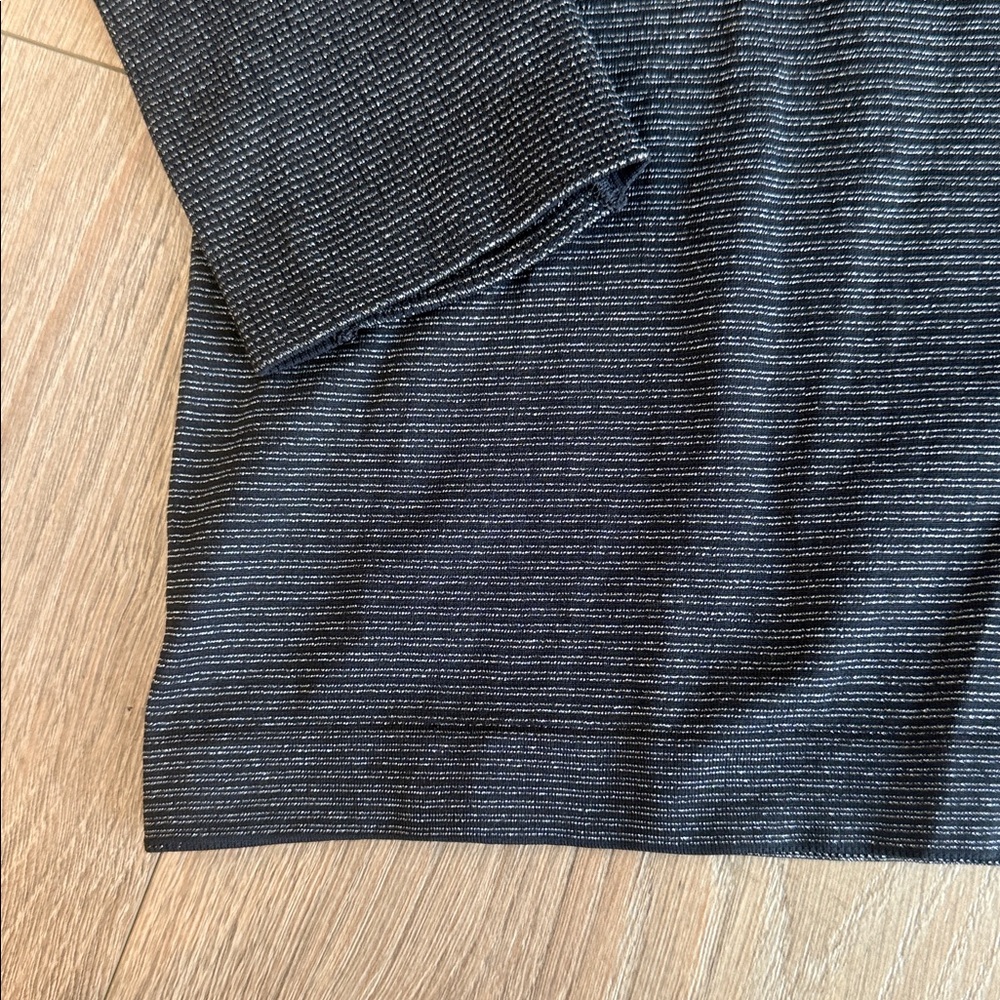((2 PIECE)) LULULEMON WORKOUT TOP BUNDLE SIZE 8/MEDIUM EEEUC - Picture 7 of 9